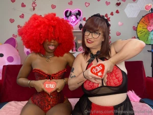 New video bjs bbc and bbw bexx and i give lord panda a double blowjob part 2