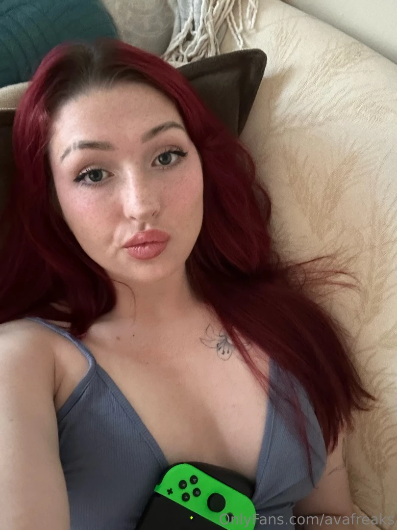 Wanna be my player 2 