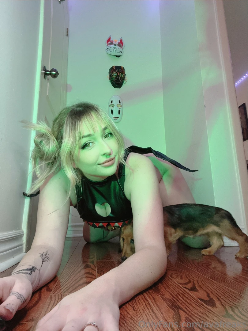 Am i wearing any panties wouldn t you like to know 