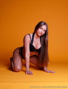 Dropping below https onlyfans com skylarmaexo c198