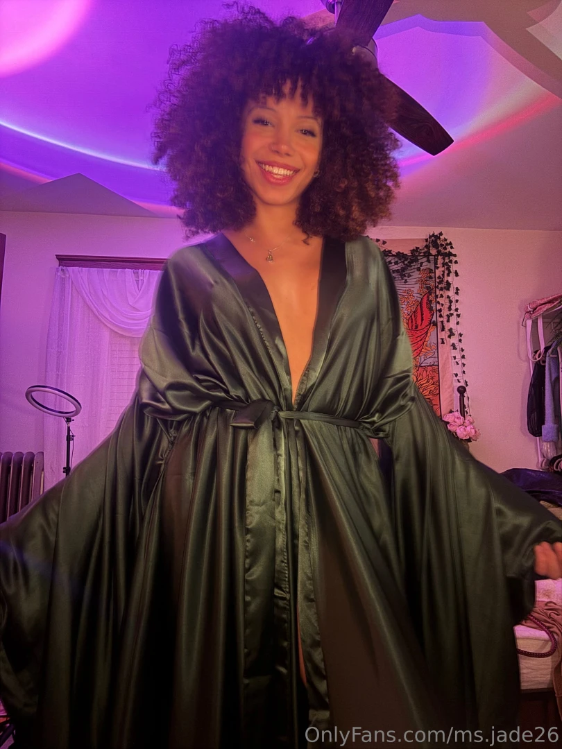 This silk is the only thing between me and your imagination part 1 