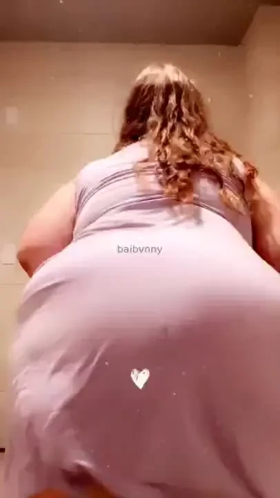 Going out w no panties kinda night 