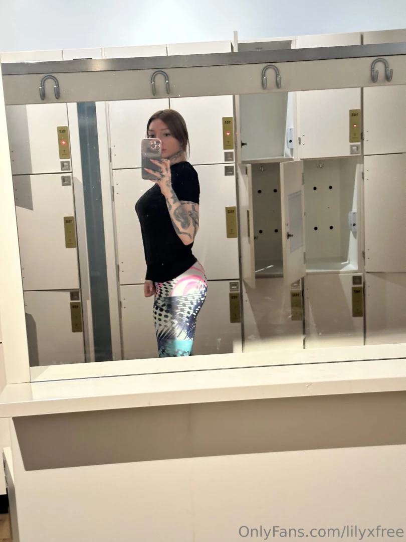 I m preparing my ass for you to spank me hard could you part 1 