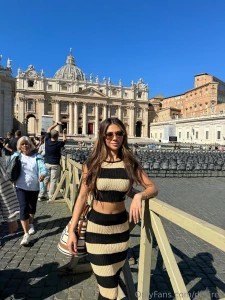 How lovely to not have to think of a cute caption when in rome hehe part 3