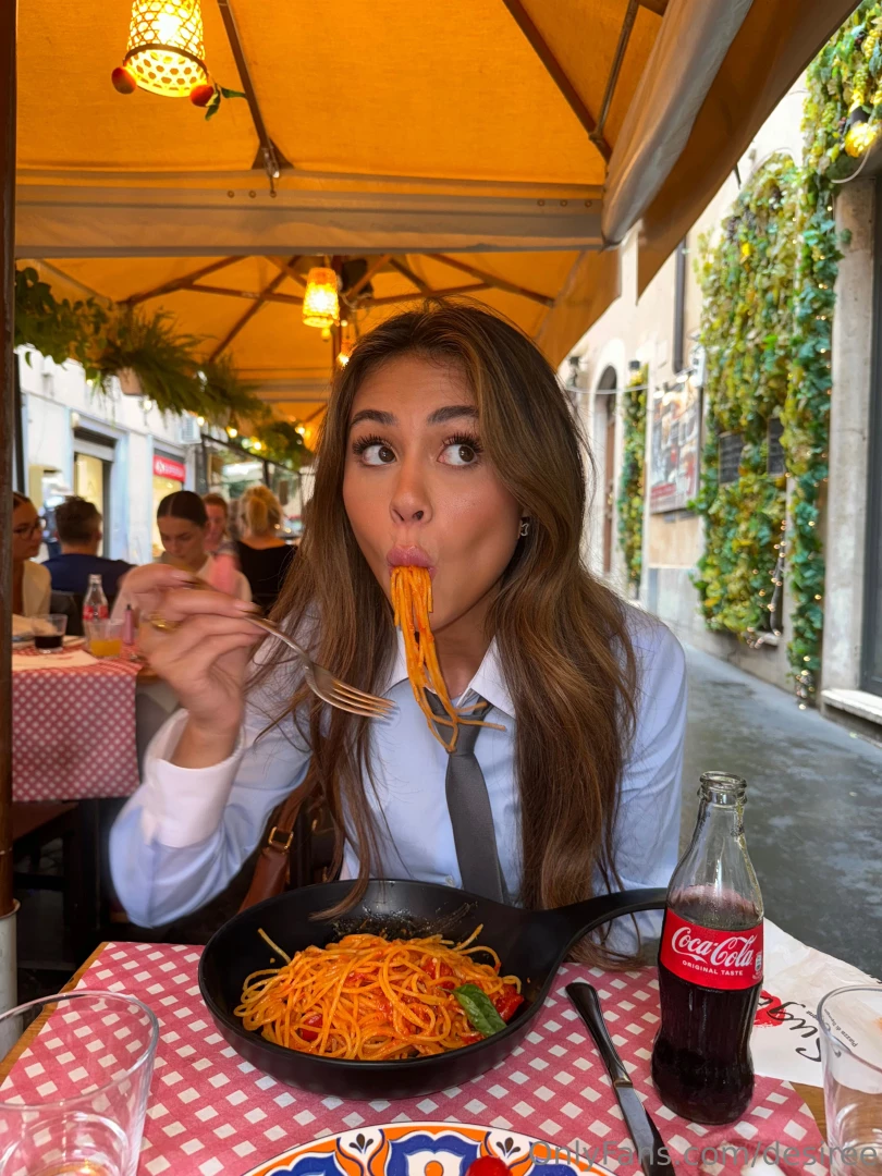 Put your favorite meal below hehe i m showing you one of mine part 1 