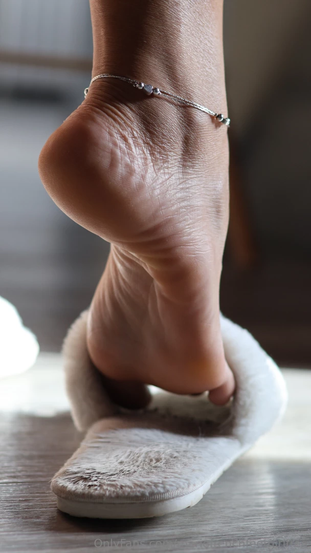 Mariefrenchfeetgirlfree part 12 