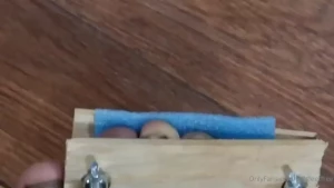 This is a fun new toy i made a toe crush vice fits both big toes or