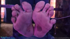 When i come home from a barefoot hike you can live under my desk and