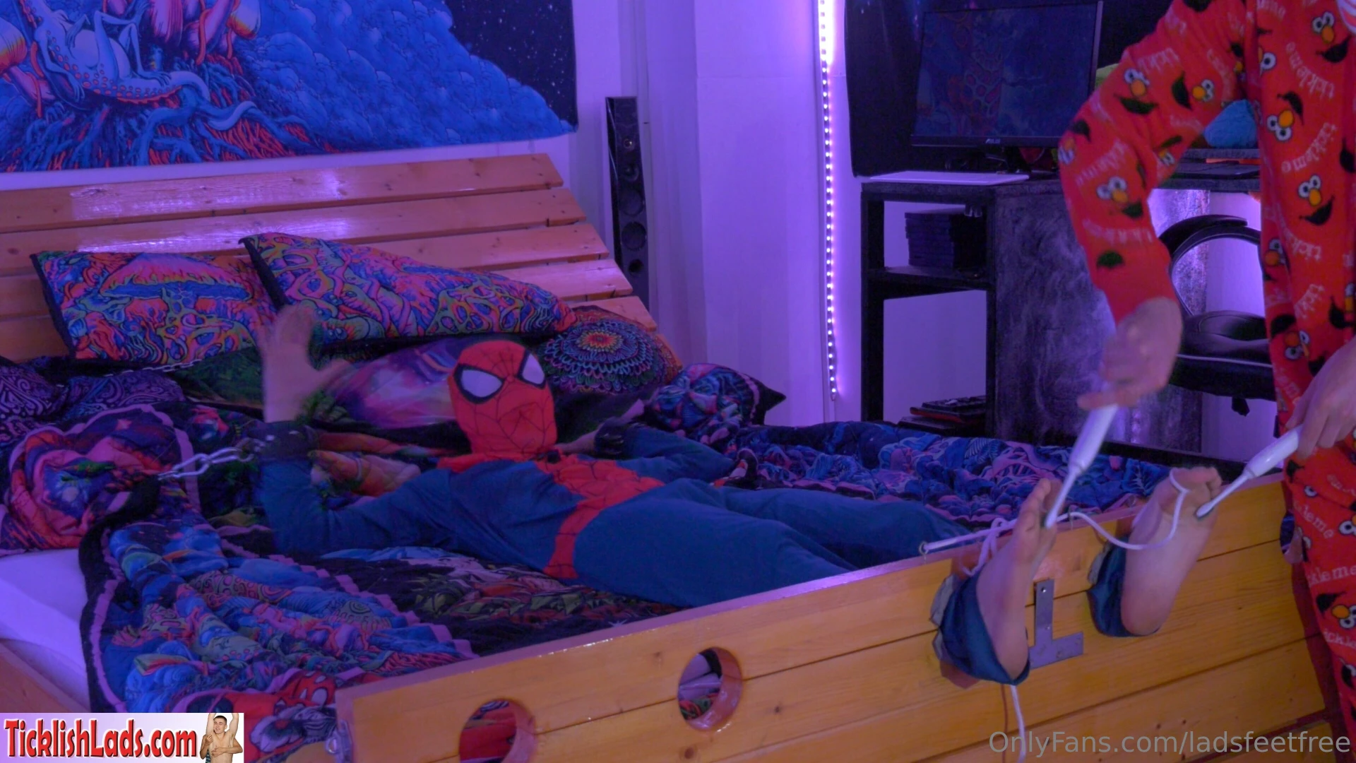 Spiderman vs dr tickle hd part 1 has been added to ticklishlads com 