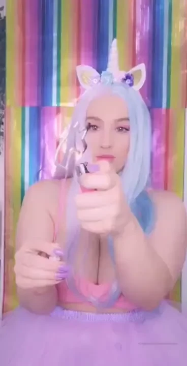 Its my birthdaaaaaaayyyyy and i clearly have no idea what a sparkler 