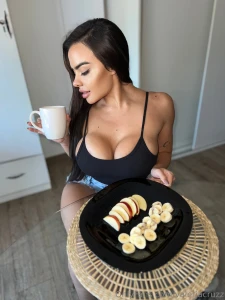 I don t tease i deliver tension