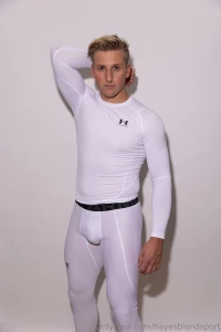 Skin tight work out gear aways gets me so turned on the way it grips part 1