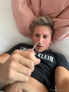 You wanted it here it is legs up in the air and me jerking until i cum part 2