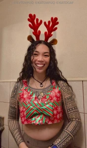 Are u naughty or nice lol should we unwrap this now or wait until