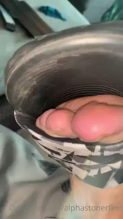 Sweaty morning foot 