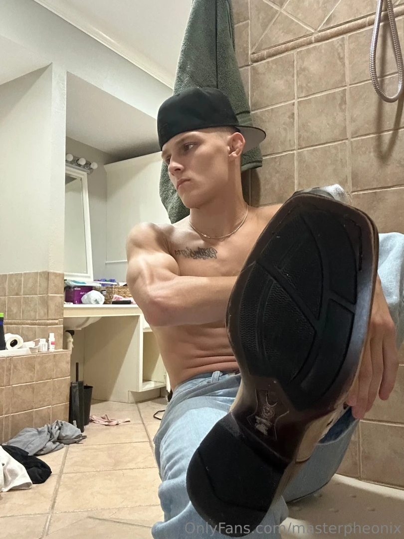 Goon to me in my cowboy fit 