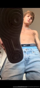 Macro content worship me or get stuff in my shoe loser