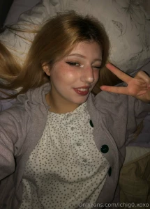 Looks like your favourite e-thot is back so you better enjoy it while part 1