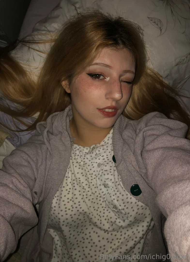 Looks like your favourite e-thot is back so you better enjoy it while part 2 