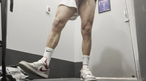 Quick and messy jerk session in my red and grey jordan 1 lows no