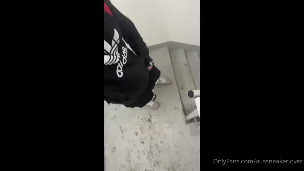 Checkout this free compilation of 2 vids of me wanking in vans and 