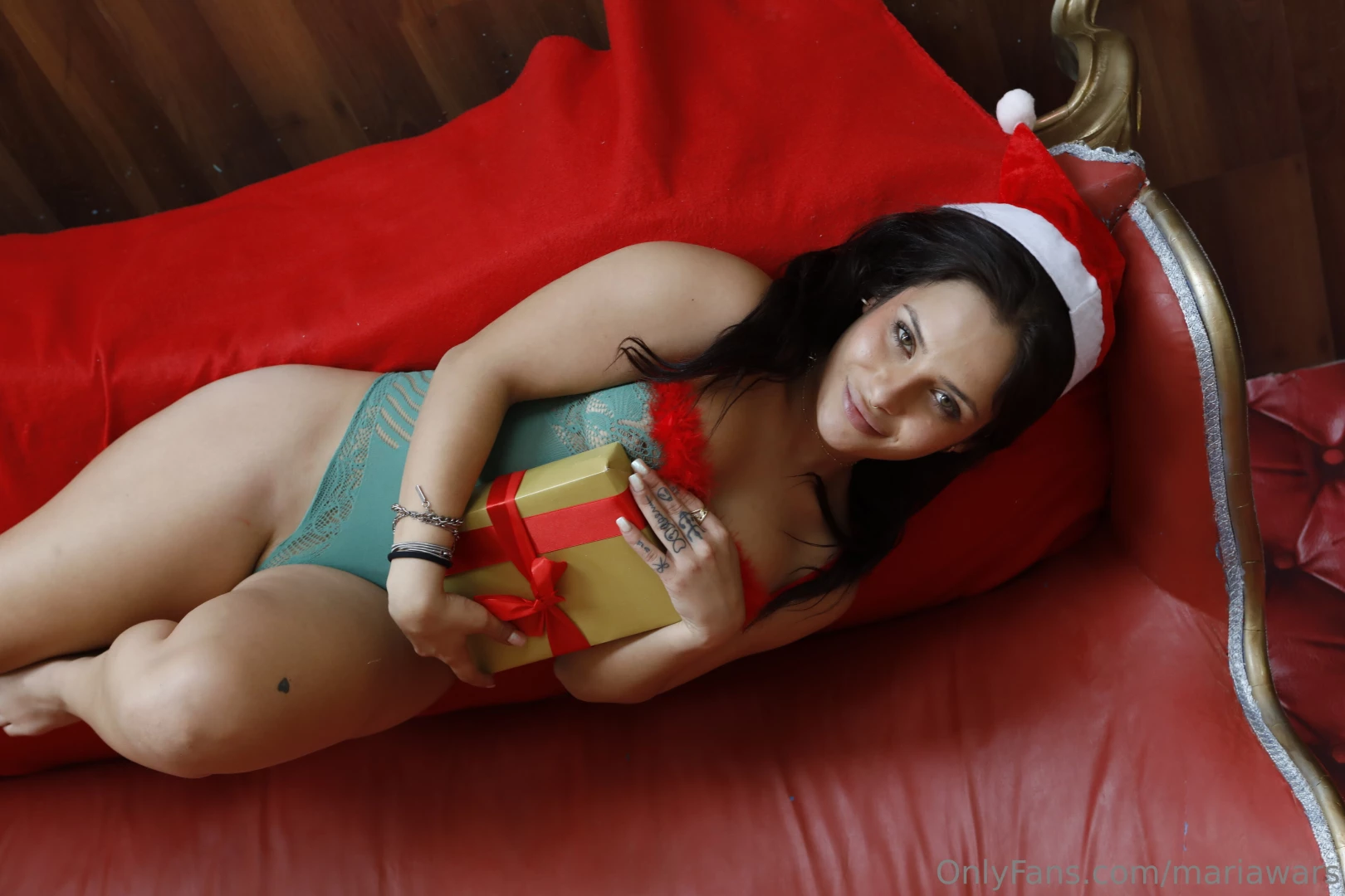 En las pr ximas navidades ojal me toques t pero podemos hablar ya que 