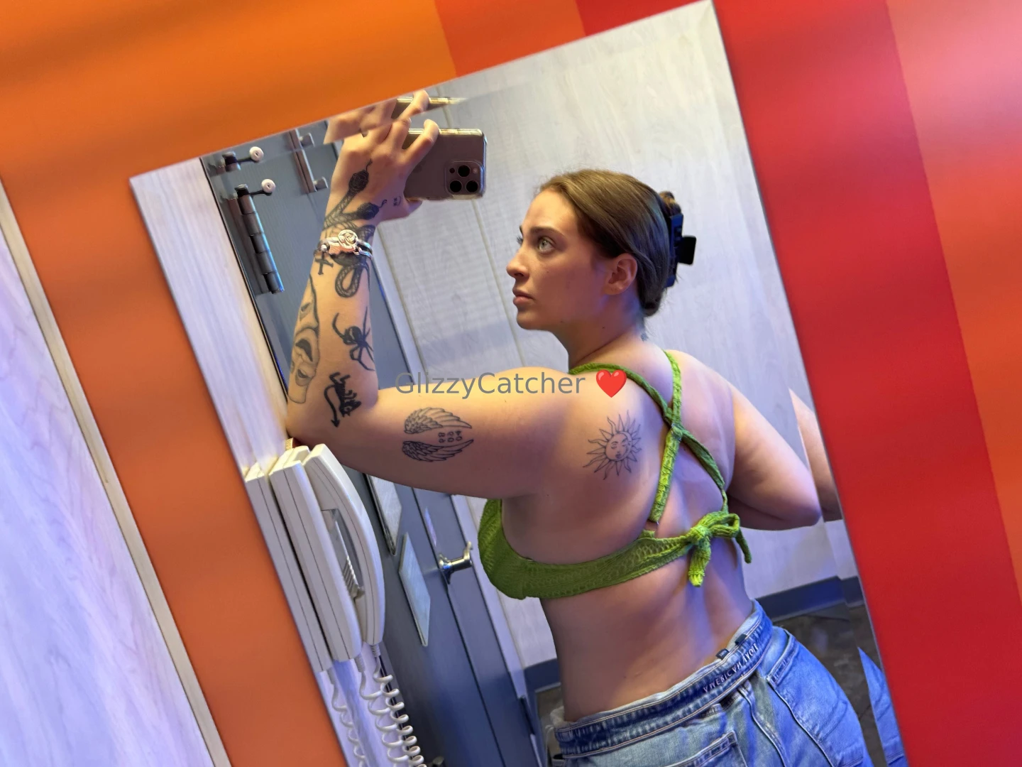 Such a crazy tan line 