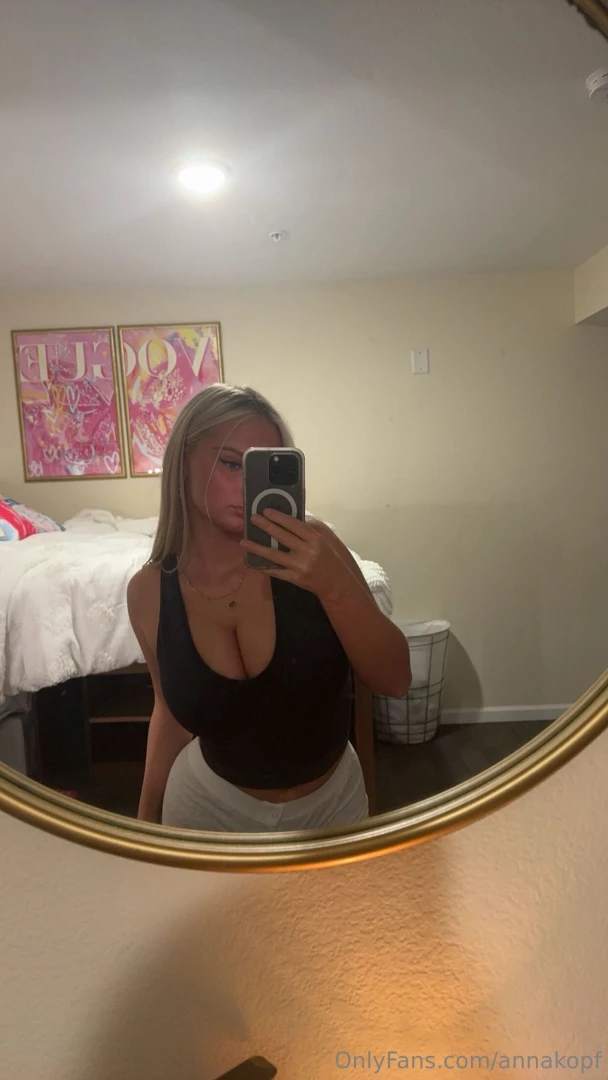 Fight ring behind me hehe 