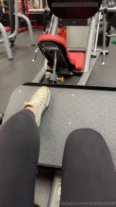 Just wanted to show you guys the real me what do you think is it too part 1