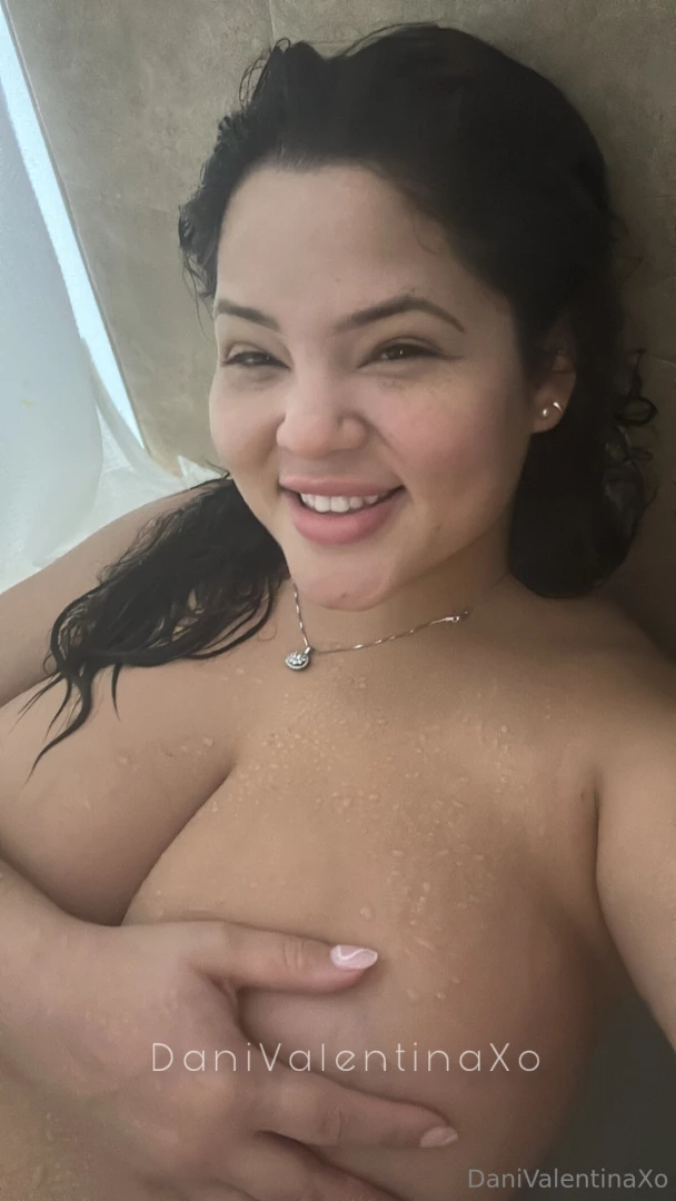 Hey baby i m curious - what type of content would you want to see more 