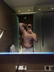 Wenn du noch privatere bilder kaufen m chtest meld dich part 1