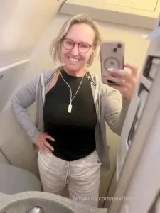 Mile high boobie flash shew i m happy to be home i enjoyed vacation