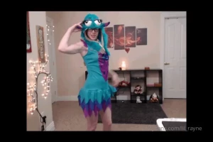 Rawr i m your little cum monster ready to play with my pussy for you i