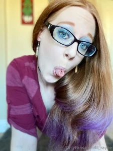 My vip page raynesxxx has over 90 full unlocked videos on the wall