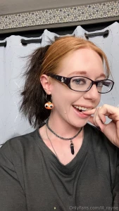 Custom video requests i m taking 2-3 custom video orders this week if