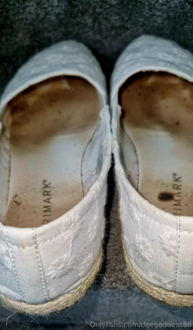 Just back from my walk and holy moly these stink get that face inside part 3 