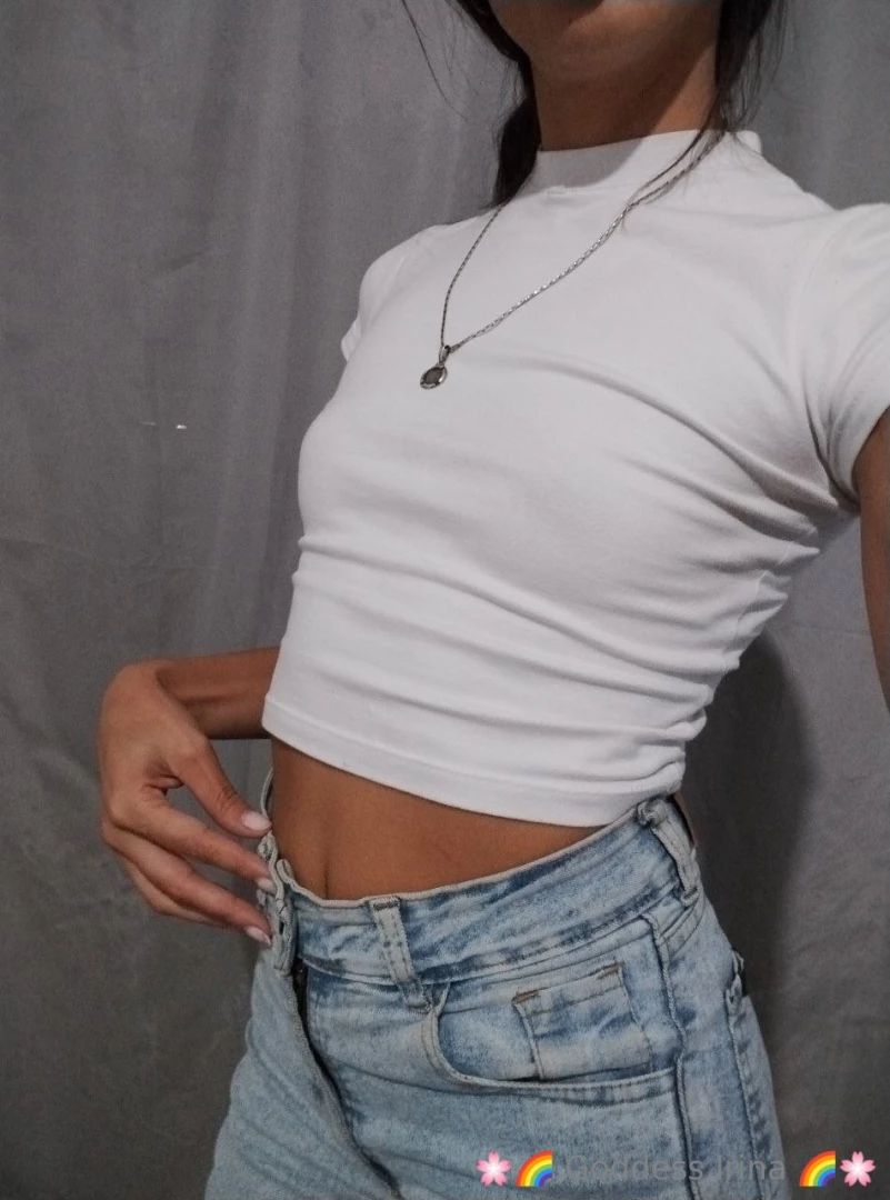 Eat drink a lot of soda and play with my belly and my navel enjoy part 1 