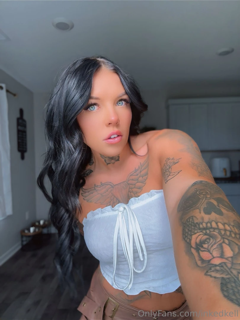 Feeling great rn dm me and i ll give you a surprise 