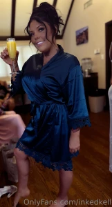 Tip me and i m dropping my robe in dm s