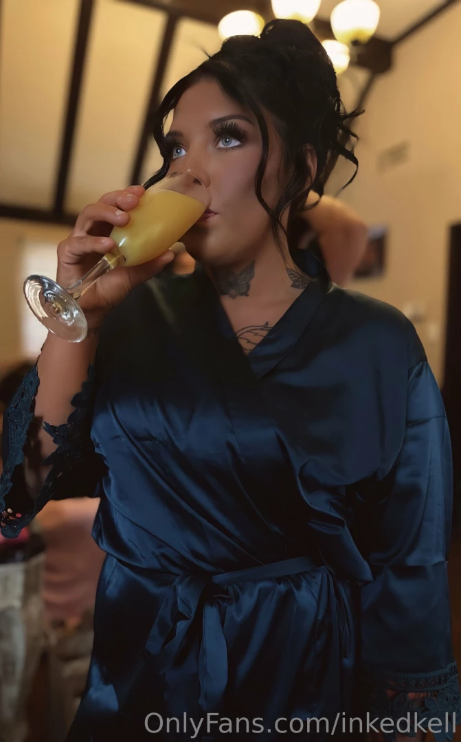 How i would look like waiting for you to get home 