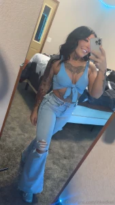 3 nudes for 10 or a discounted naughty video for 15 tip the amount of