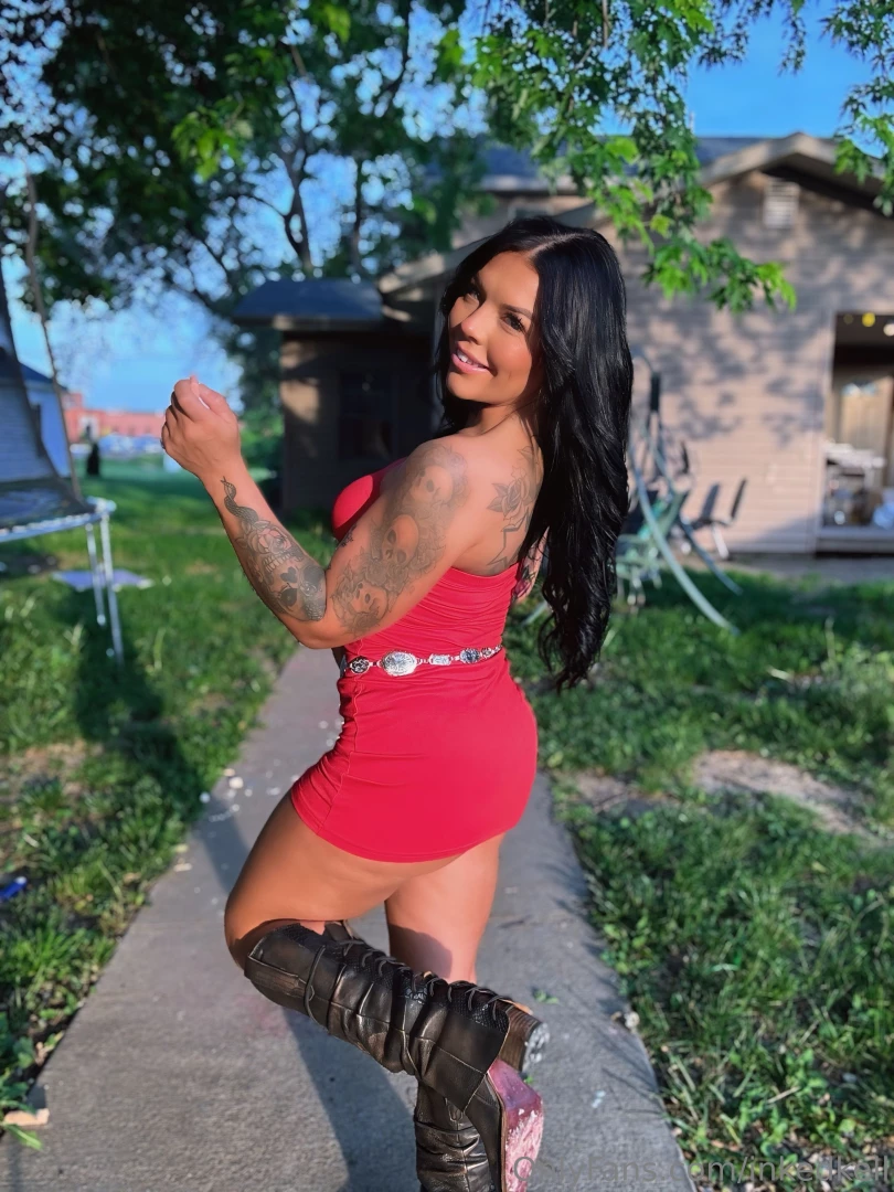 2 and get 200 worth of content strip teases blowjob videos sextapes 