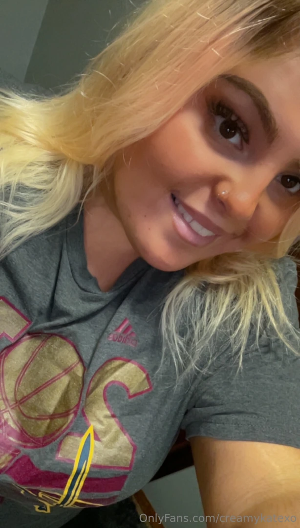 Smiling like this cause i know someone s thinking about me right now 