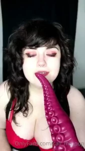 Should i film any future bj vids with the camera this way around