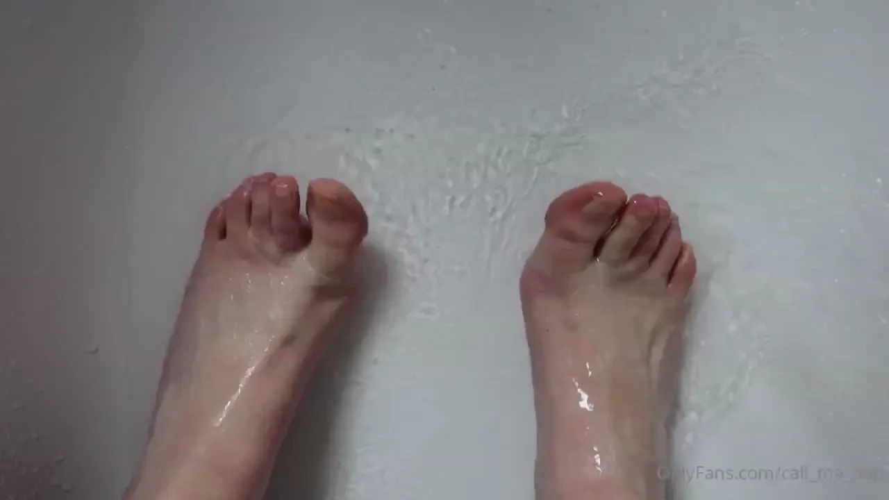 Not sure if i have many feet fans on here so thought i d put a selfie part 2 
