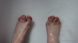 Not sure if i have many feet fans on here so thought i d put a selfie part 2