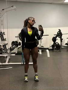 Quick snapshot during my workout guess what i trained here