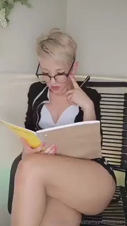 Flirty therapist 