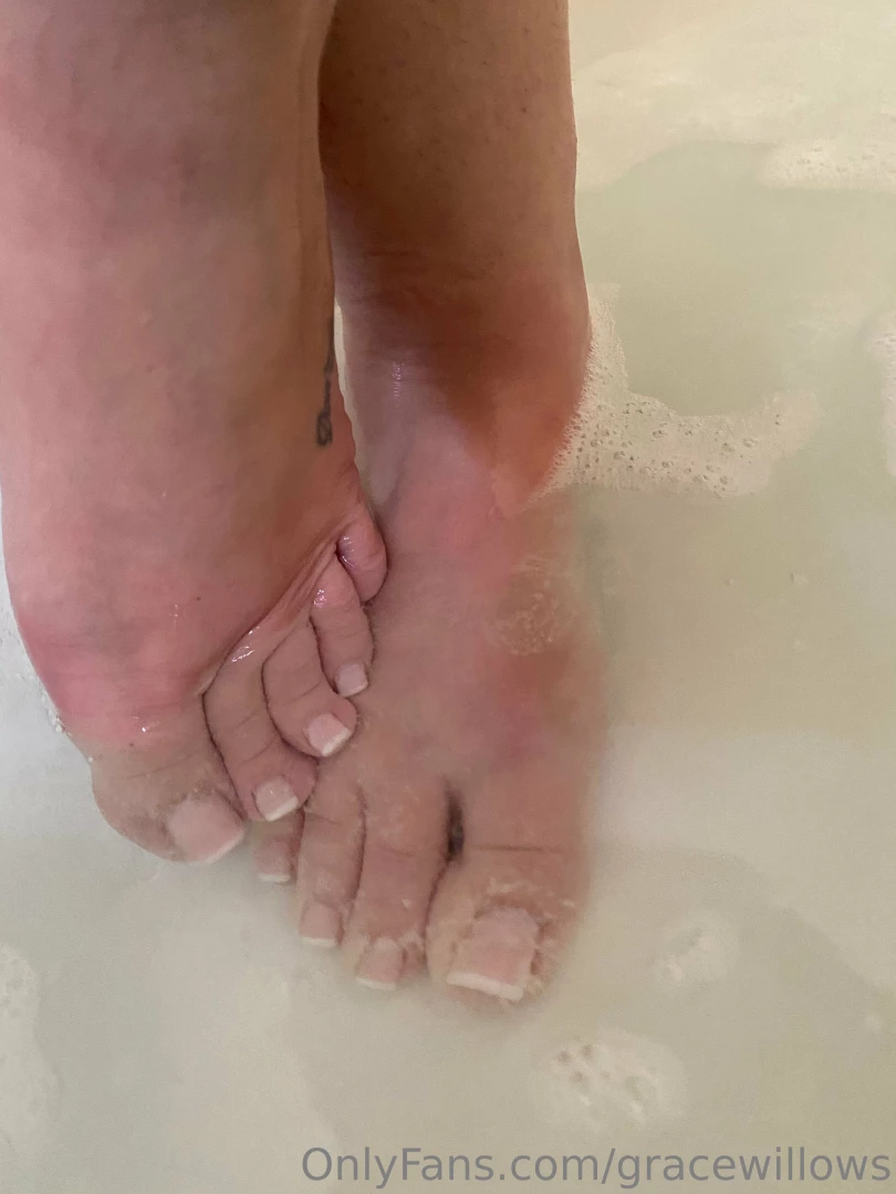 Nice soak in the bath fresh for you to rub them for me part 3 