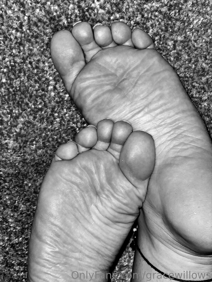 What do you prefer b w or colour u mean they still gonna taste the part 1 